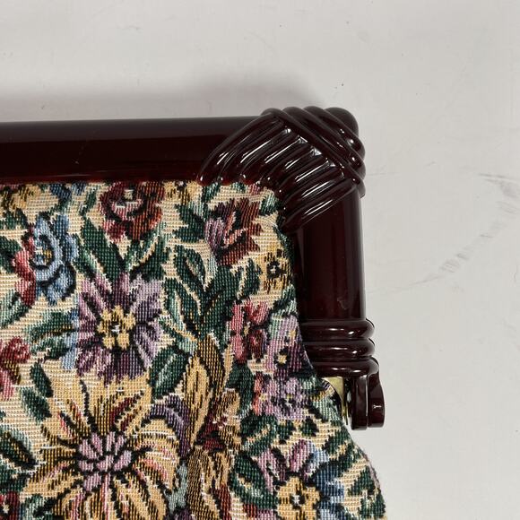 Vintage Lucite Frame Tapestry Clutch Purse Handbag Floral Kiss Lock Top Lined - Picture 3 of 9